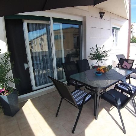 3 Bedroom Apartment With Terrace And Free Parking Split Exterior photo