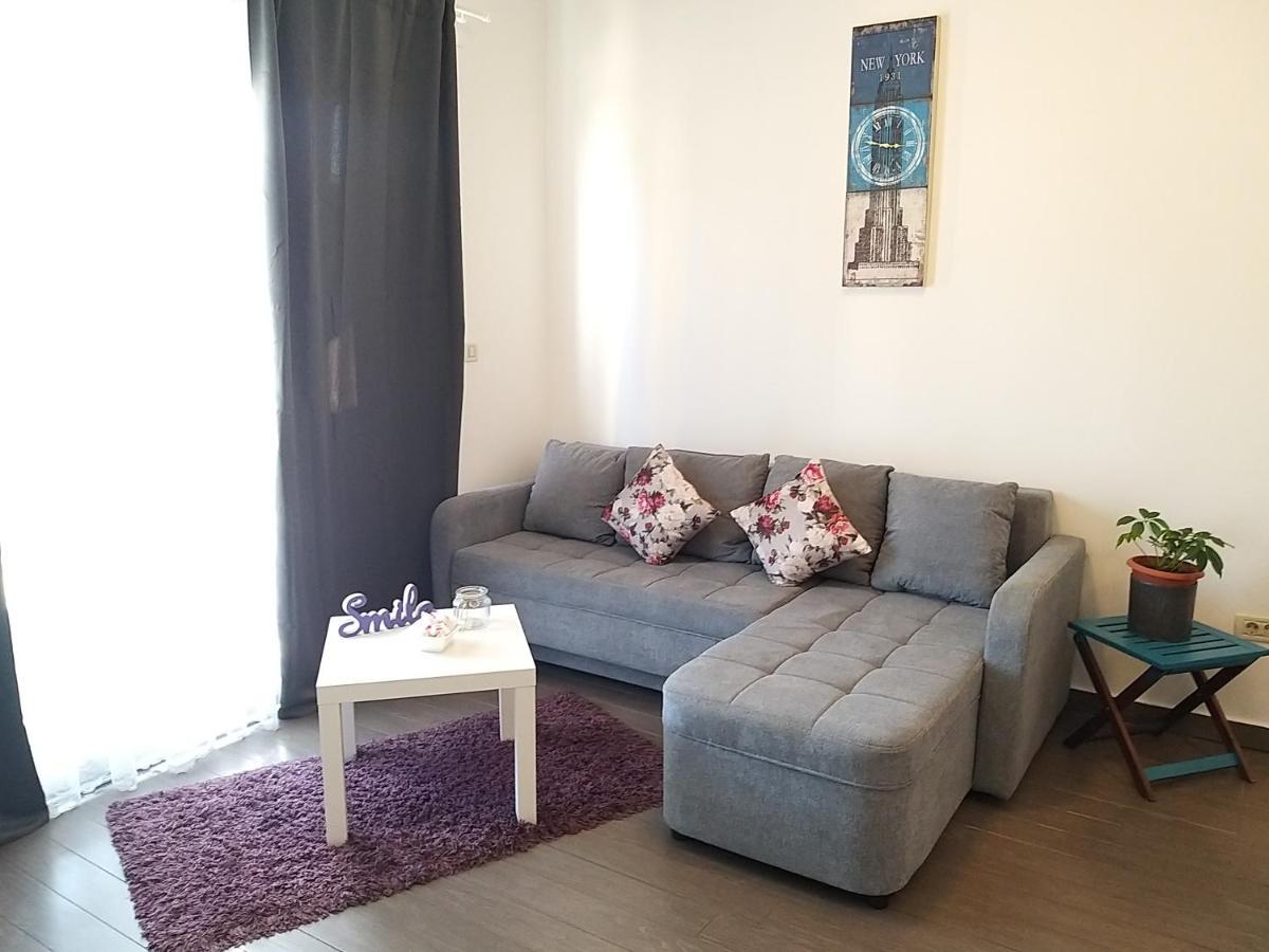 3 Bedroom Apartment With Terrace And Free Parking Split Exterior photo